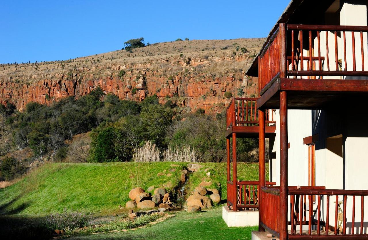 Komati Gorge Lodge, R 36 Halfway Between Carolina And Machadodorp Bagian luar foto